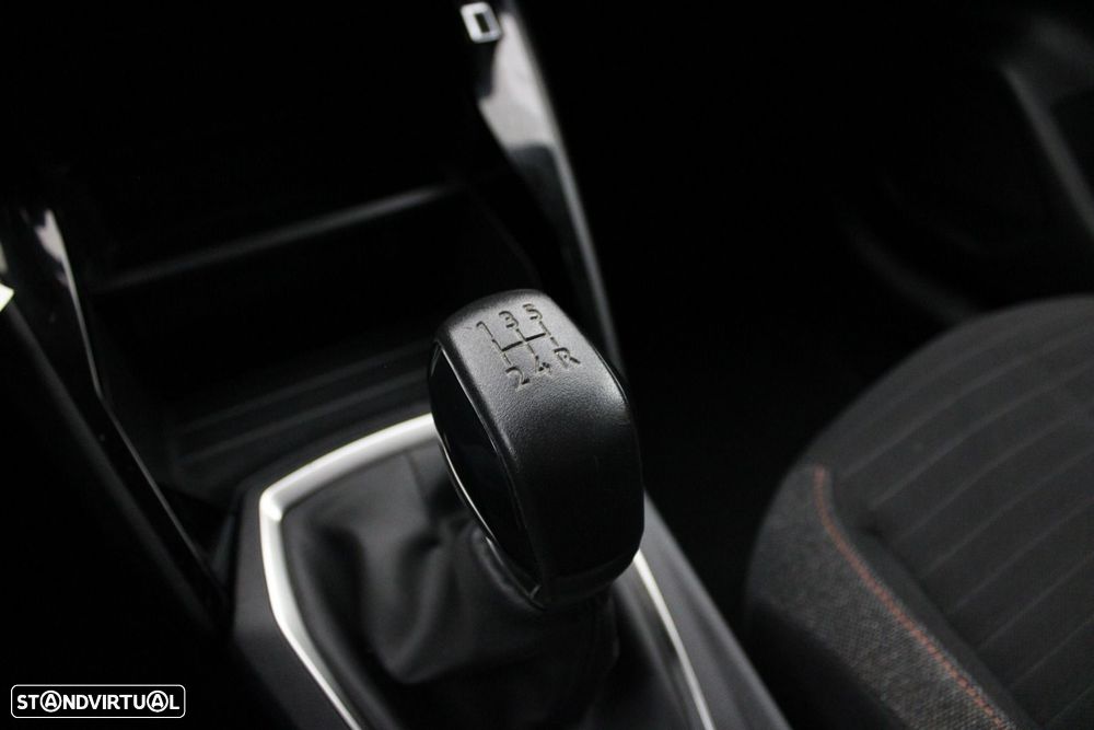 Peugeot 208 1.2 PureTech Active - 19