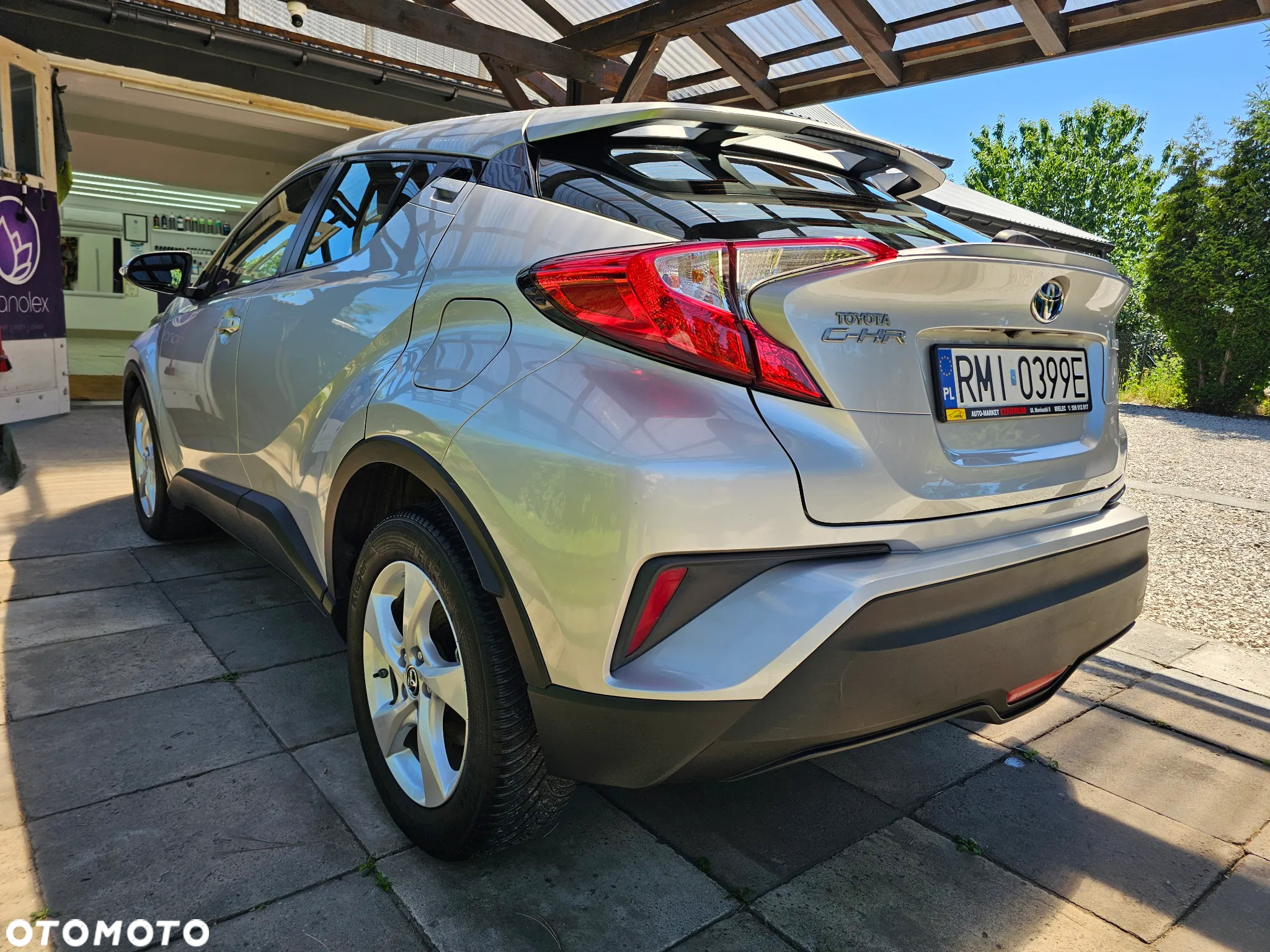 Toyota C-HR - 33