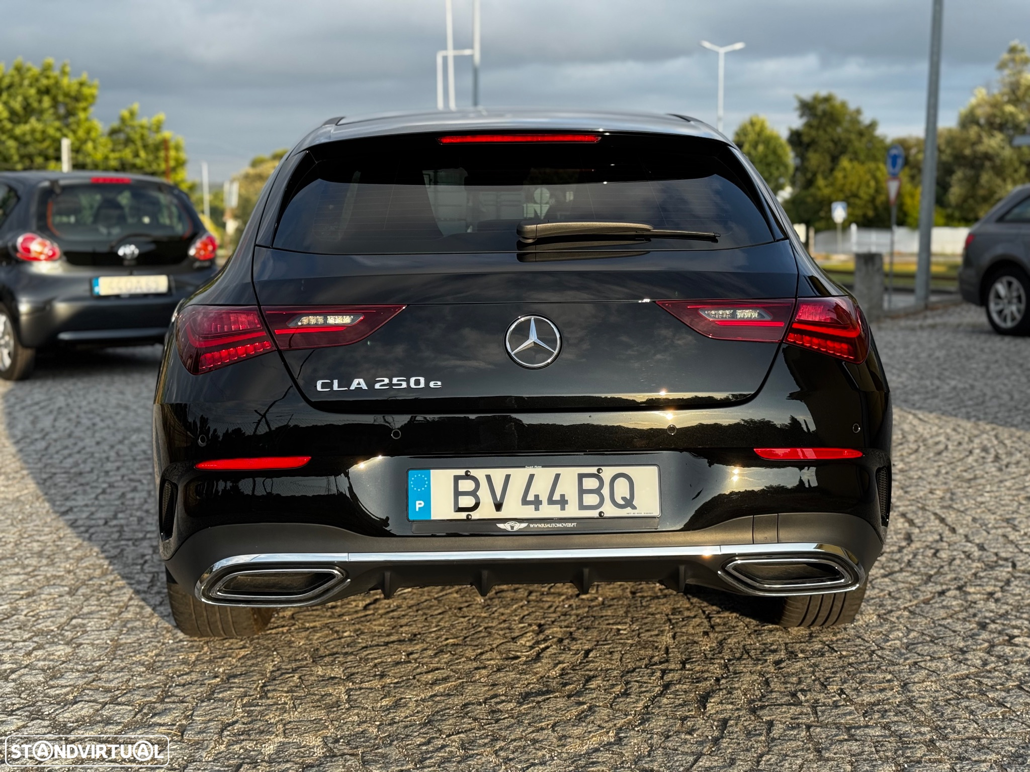 Mercedes-Benz CLA 250 e Shooting Brake AMG Line - 4
