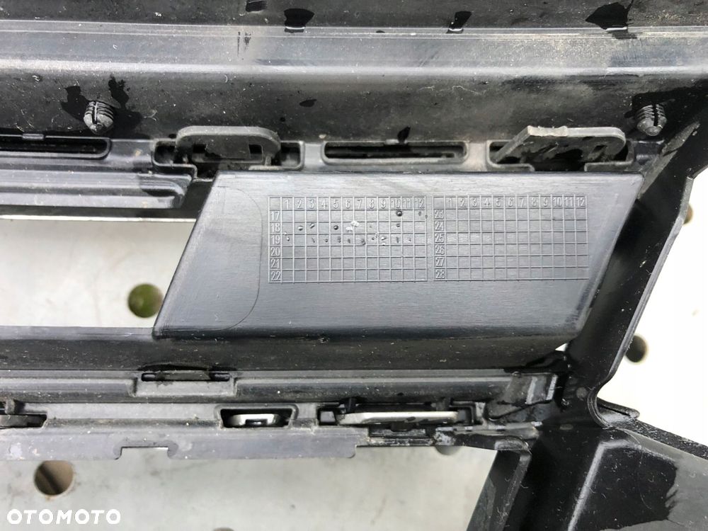 VW Passat B8 3G0 atrapa lift - 4