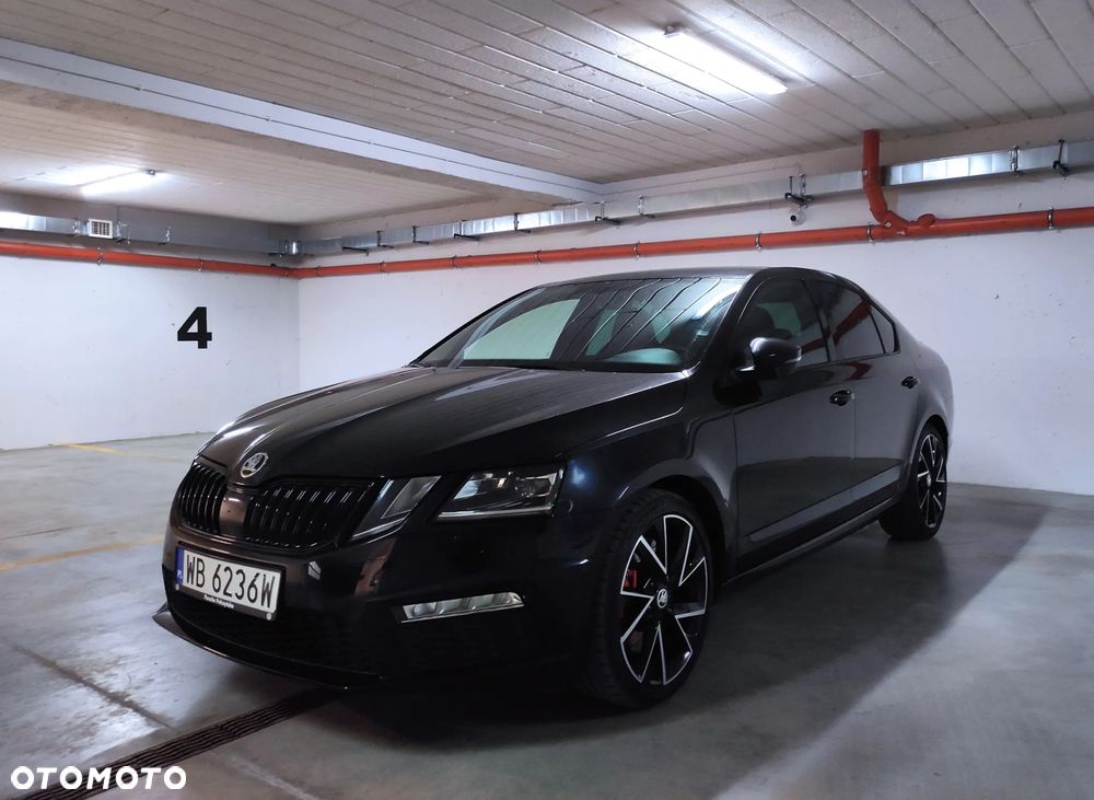 Skoda Octavia 2.0 TSI RS Challenge 245 DSG - 2