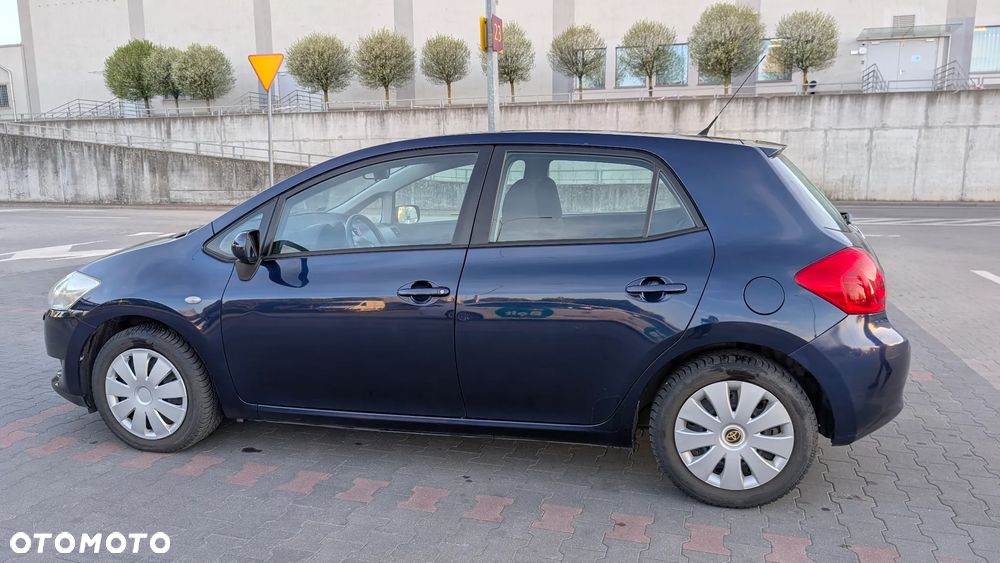 Toyota Auris 1.6 VVT-i Team - 4