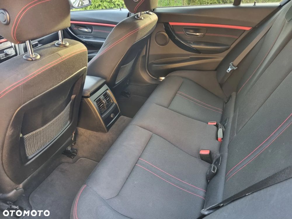 BMW Seria 3 320d xDrive Sport Line - 8