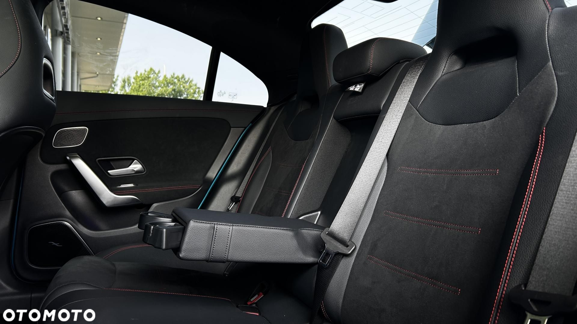 Mercedes-Benz CLA - 26