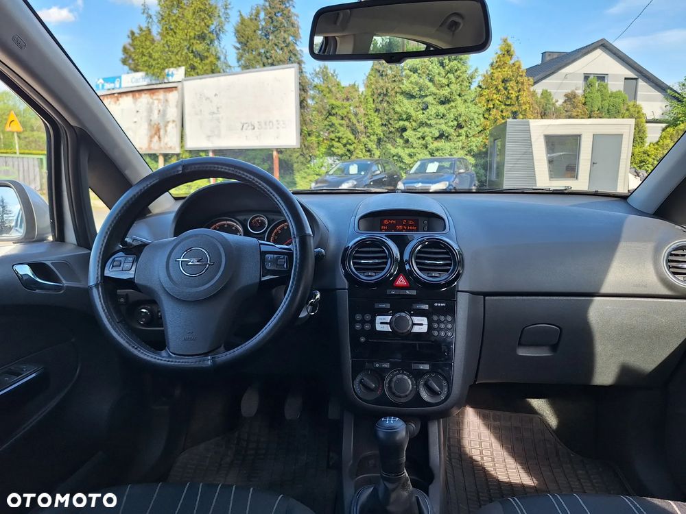 Opel Corsa 1.4 16V Active - 19