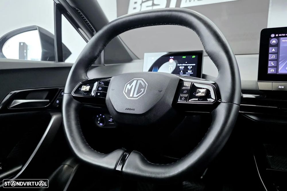 MG MG4 64 kWh Luxury - 15