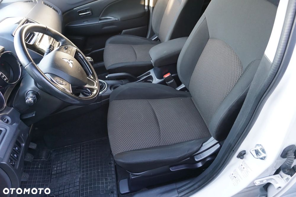 Mitsubishi ASX - 15
