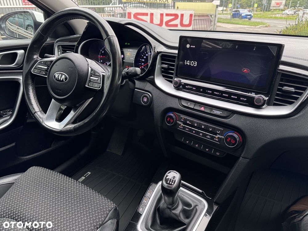 Kia XCeed 1.5 T-GDI Business Line - 19