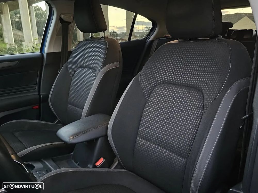 Ford Focus 1.5 TDCi EcoBlue Business Aut. - 6