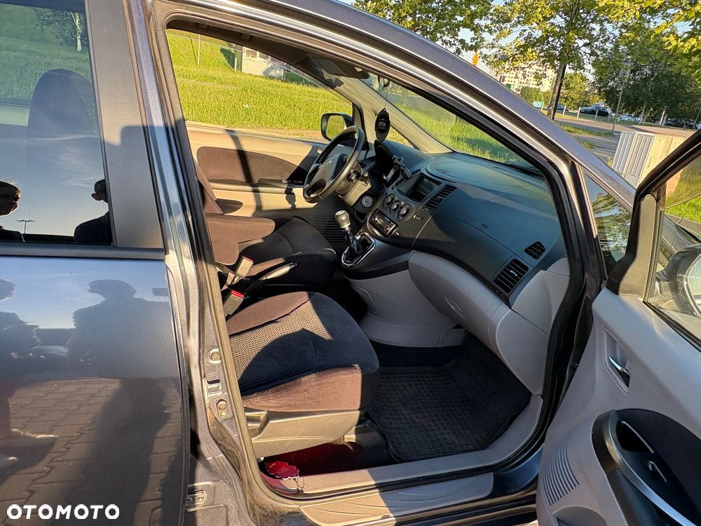 Mitsubishi Grandis 2.0 DID Intense - 15