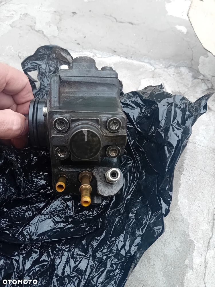 POMPA WTRYSKOWA OPEL CORSA D  BOSCH 1.3 CDTI - 4