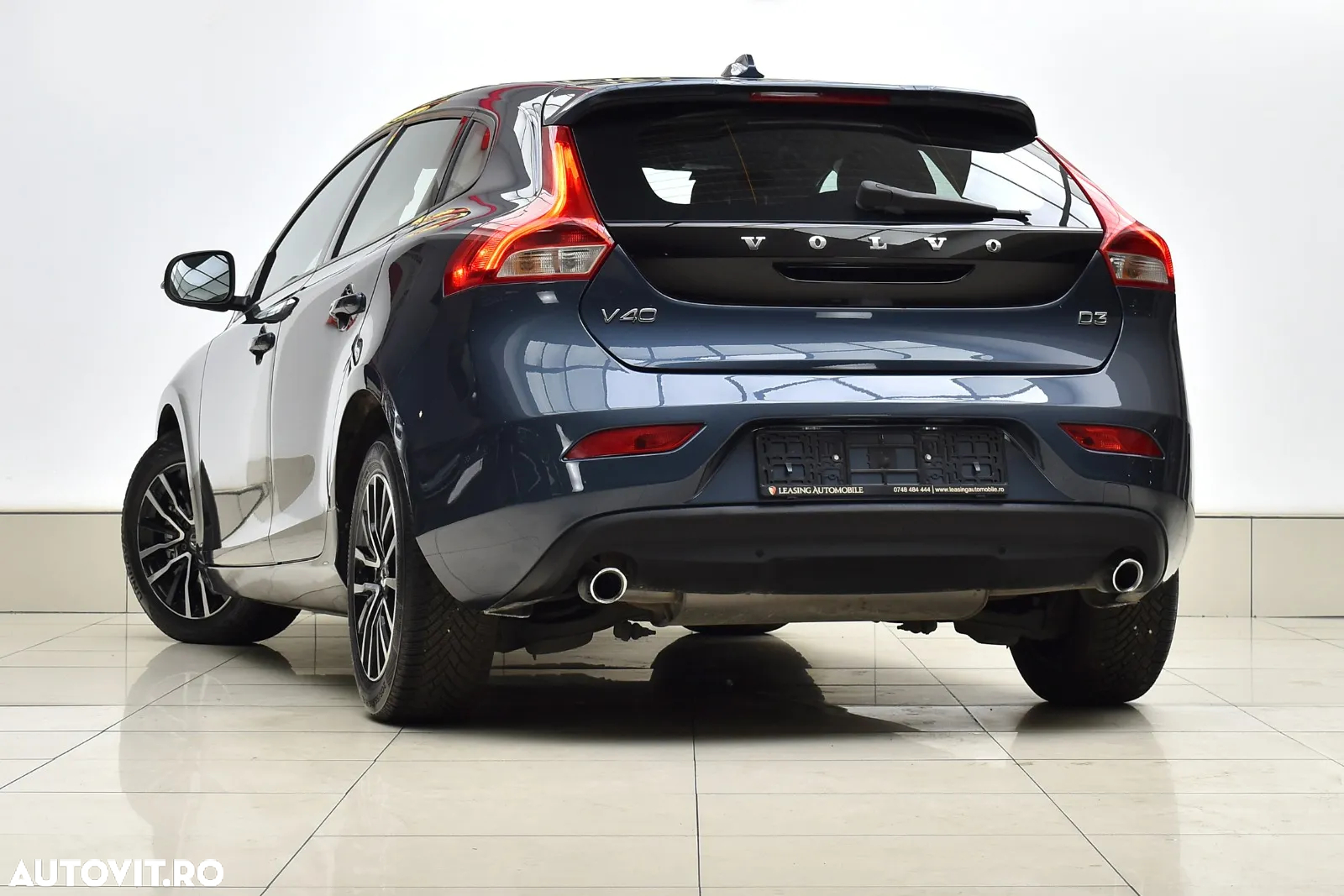 Volvo V40 D3 Aut. Summum - 4