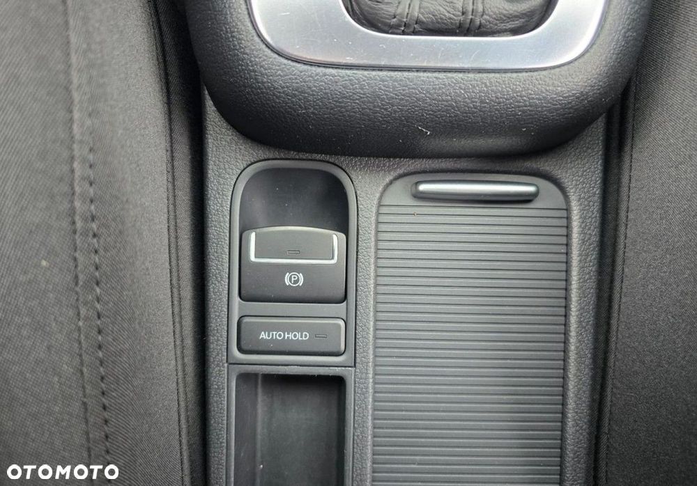 Volkswagen Tiguan - 36