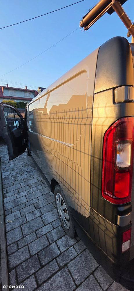 Renault Trafic - 25