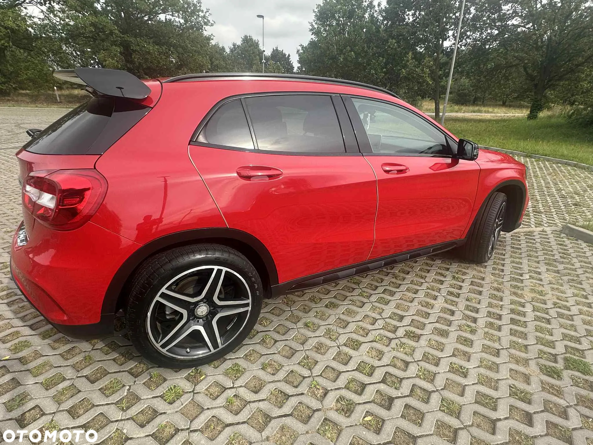 Mercedes-Benz GLA 250 7G-DCT - 5