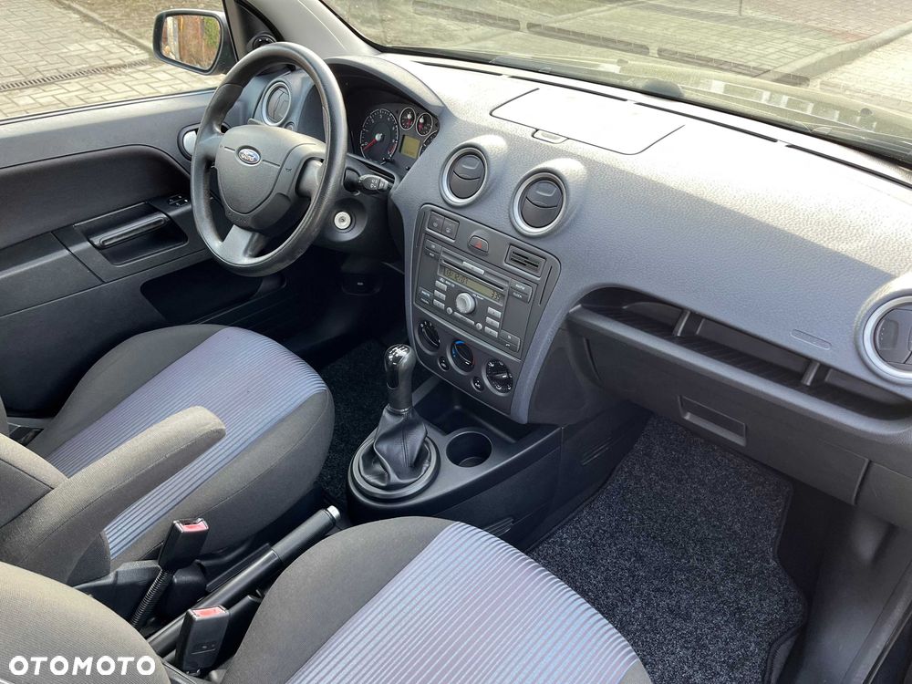 Ford Fusion - 6