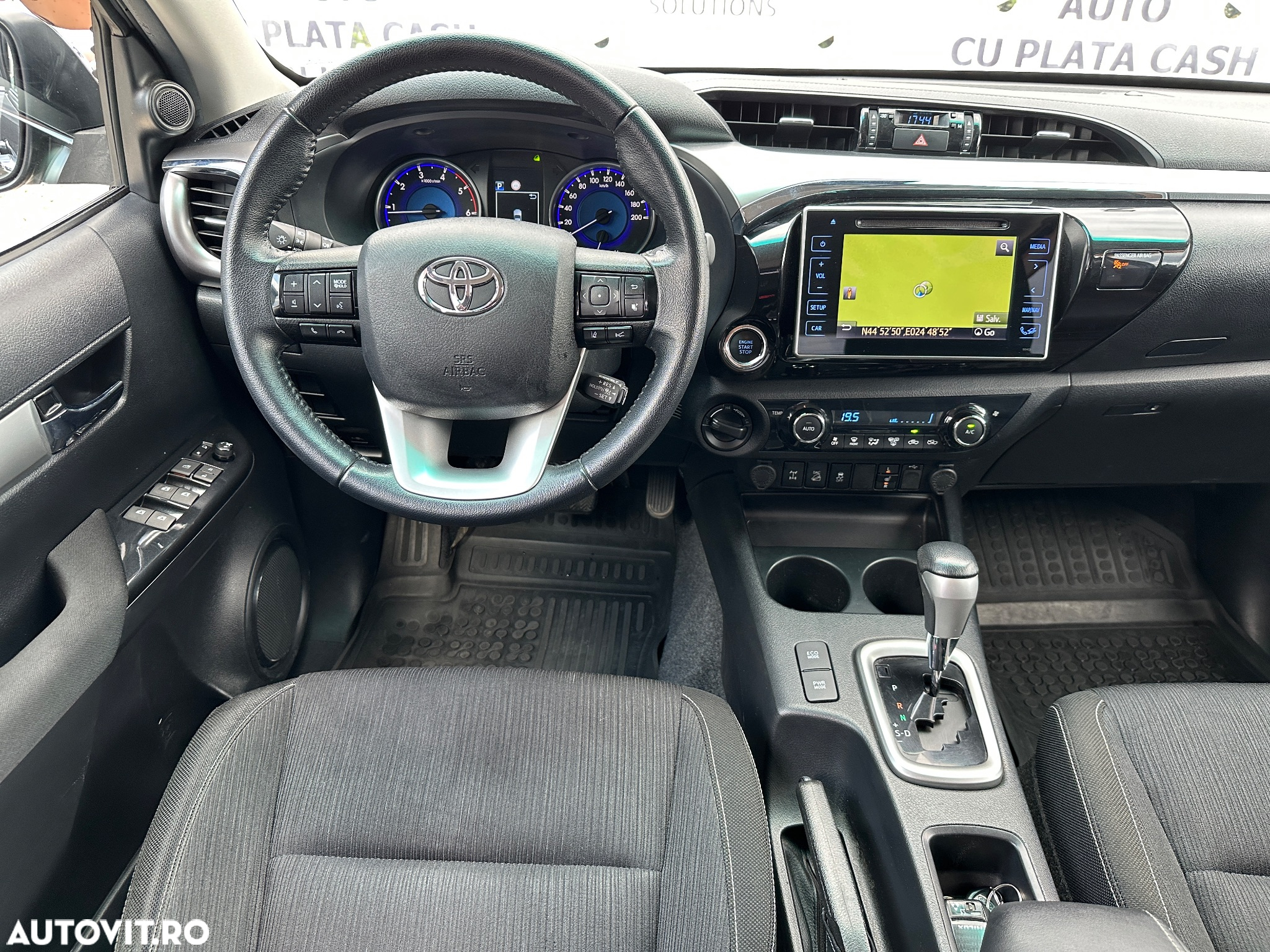 Toyota Hilux 2.4D 150CP 4x4 Double Cab AT Comfort - 13