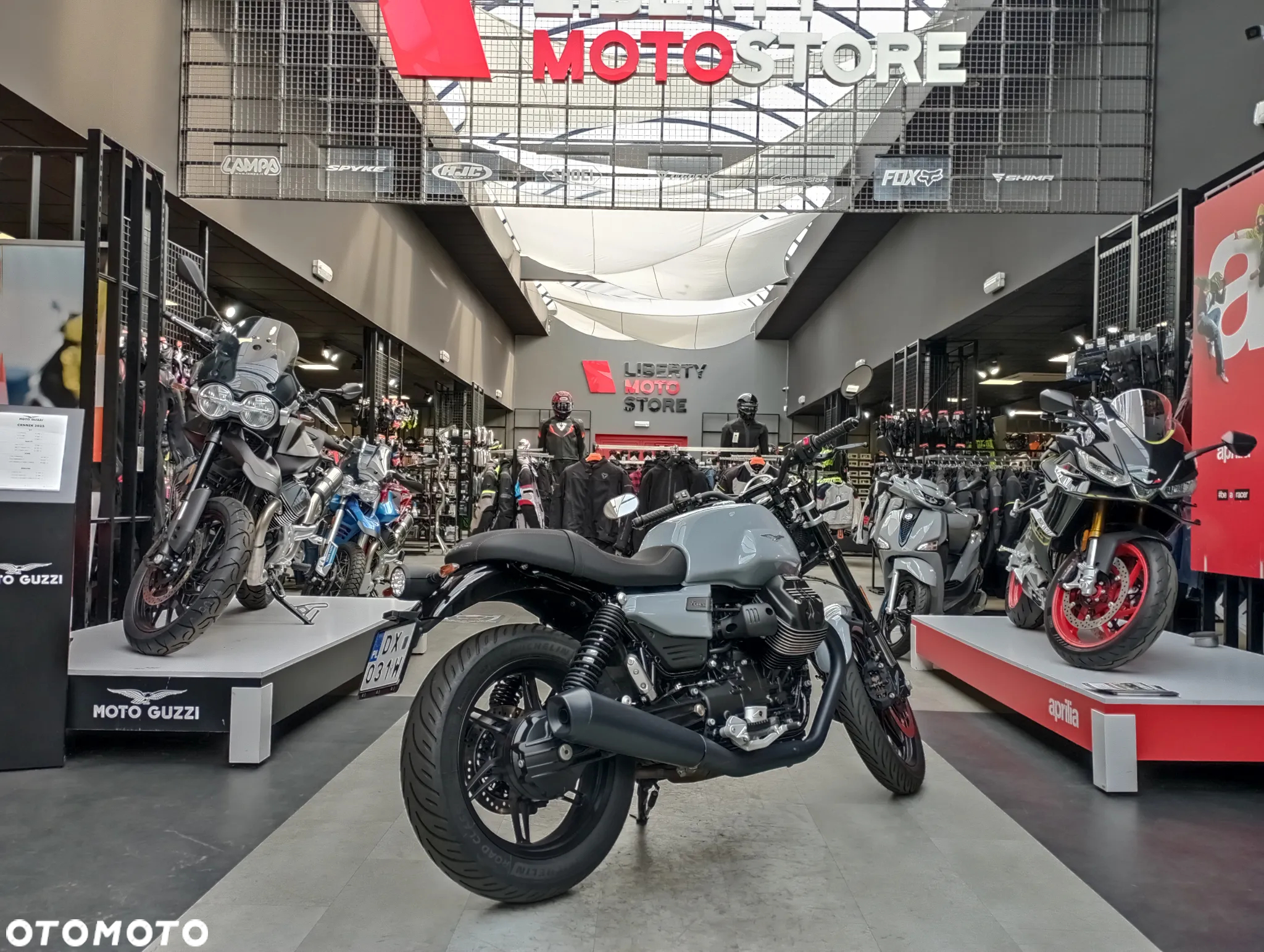 Moto Guzzi V7 - 3