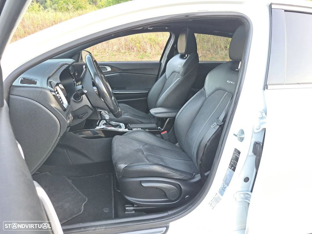 Kia ProCeed 1.6 CRDi GT Line+SRF 7DCT - 16