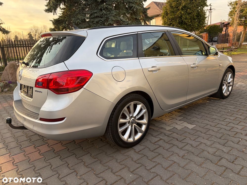Opel Astra 1.6 Turbo Edition - 15