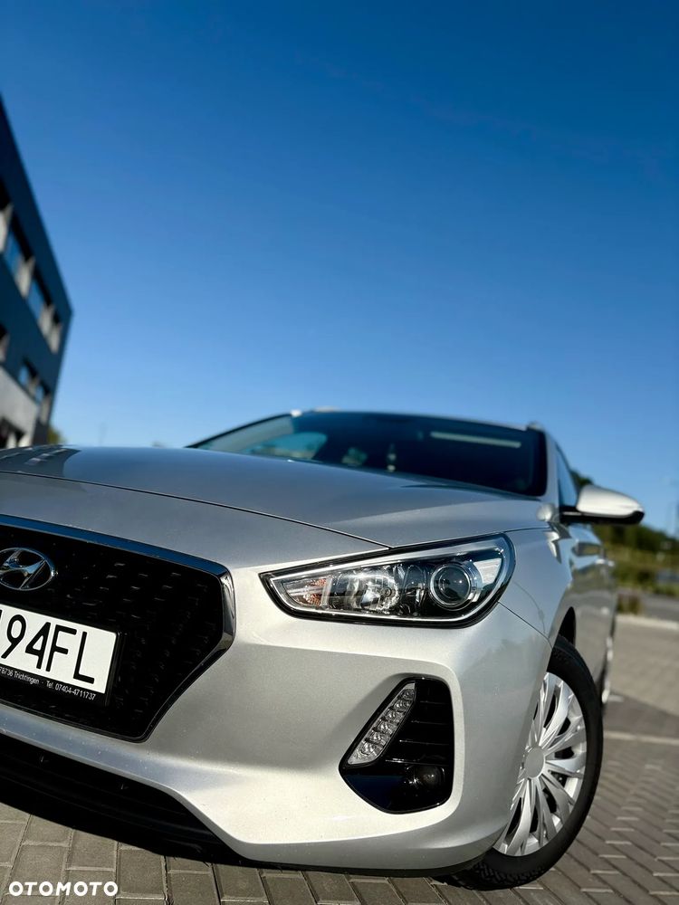 Hyundai i30 1.0 T-GDI Family - 23