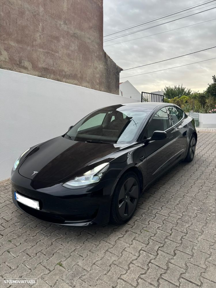 Tesla Model 3 - 1