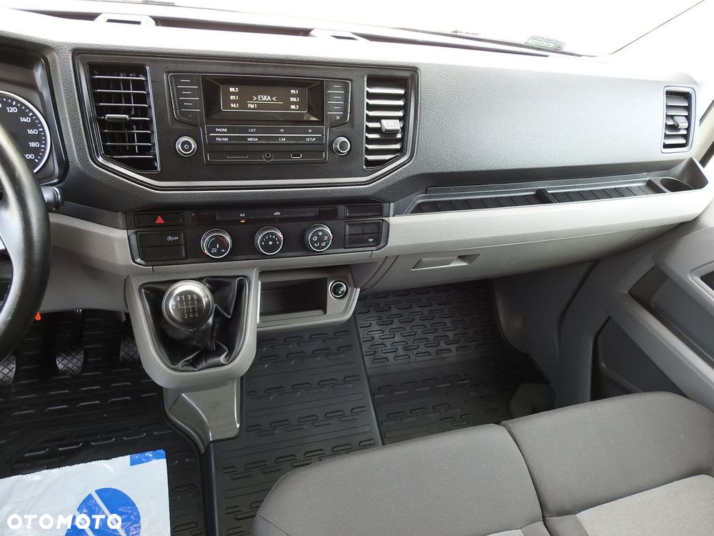 Volkswagen CRAFTER PLANDEKA WINDA 8 PALET WEBASTO TEMPOMAT  180KM - 35