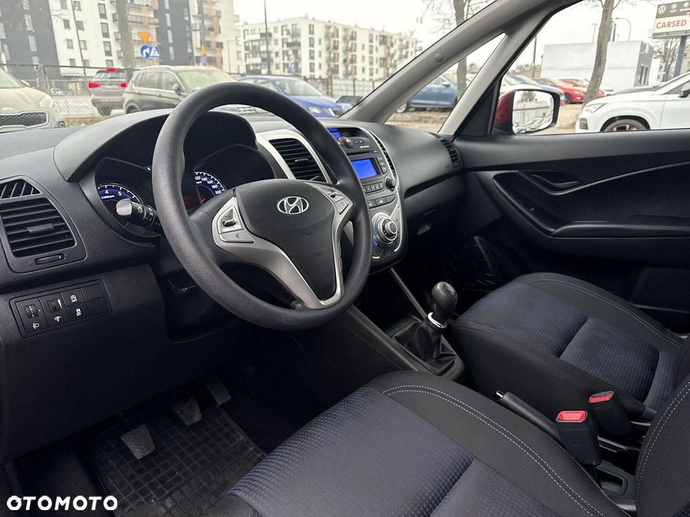 Hyundai ix20 - 12