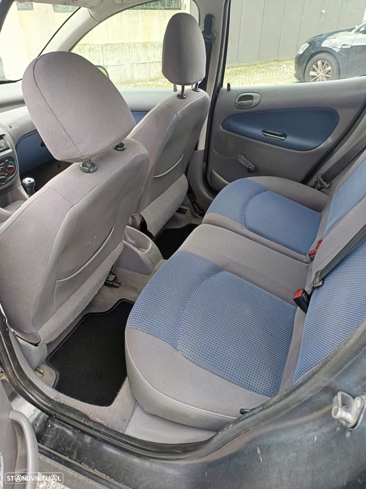 Peugeot 206 1.4 HDi XT - 8