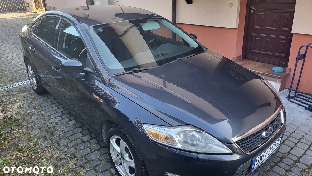 Ford Mondeo 2.0 Trend - 28
