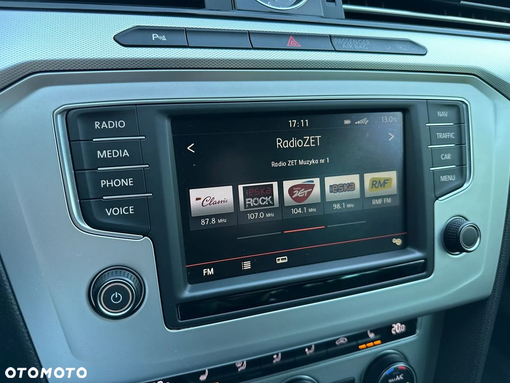 Volkswagen Passat - 20