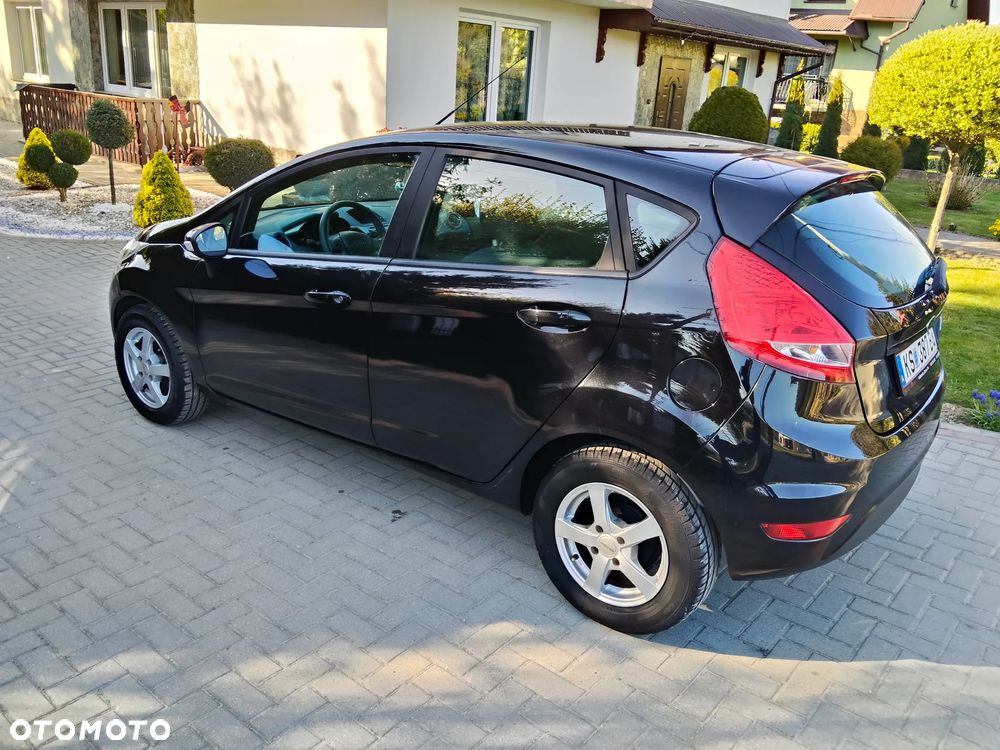Ford Fiesta 1.25 Ambiente - 17
