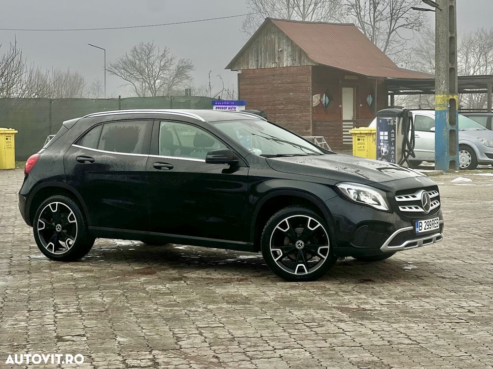 Mercedes-Benz GLA 220 d 4MATIC Aut. - 4