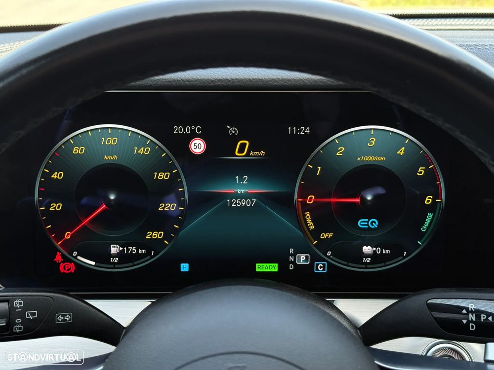 Mercedes-Benz E 300 de 9G-TRONIC AMG Line - 24