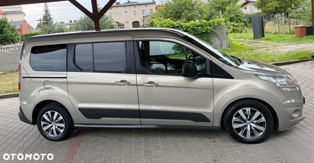 Ford Tourneo Connect Grand - 12