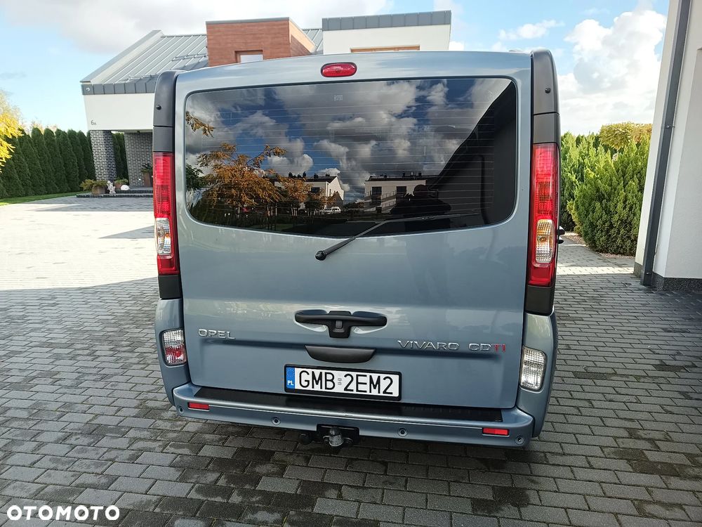 Opel Vivaro - 8