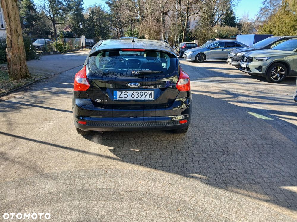 Ford Focus 1.6 Trend - 4