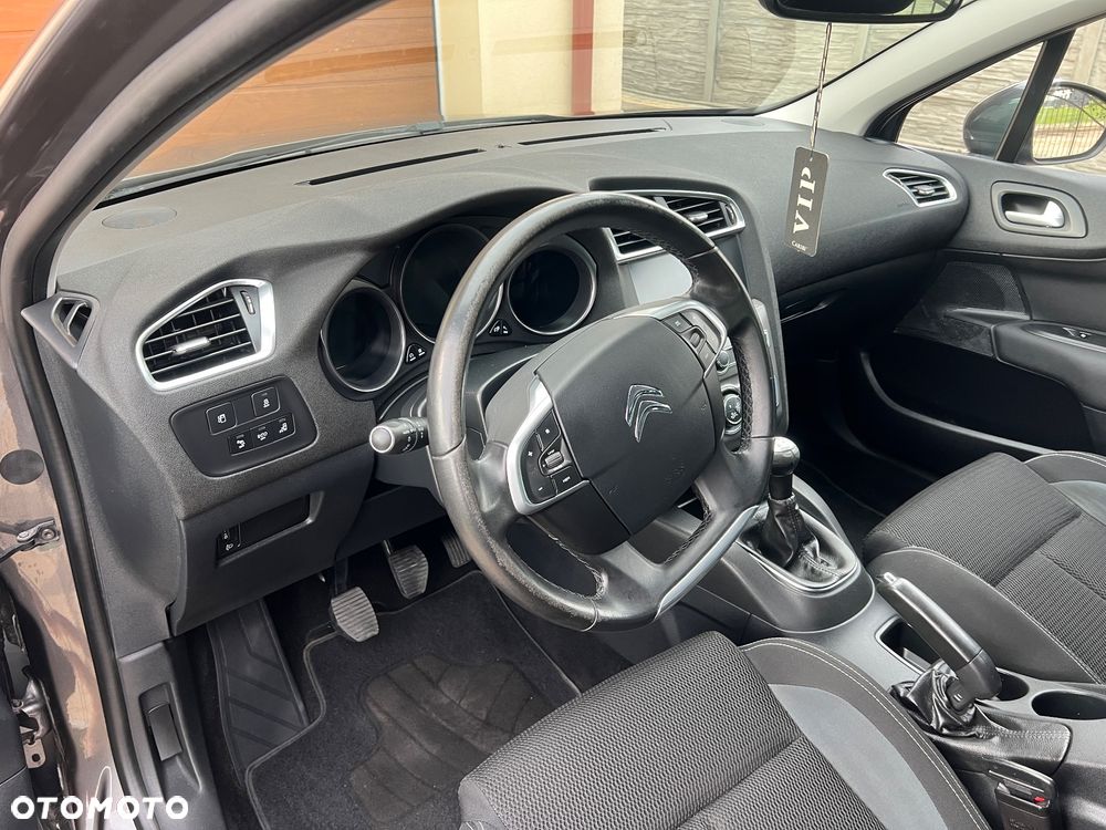 Citroën C4 BlueHDi 100 Stop&Start 86g Selection - 32