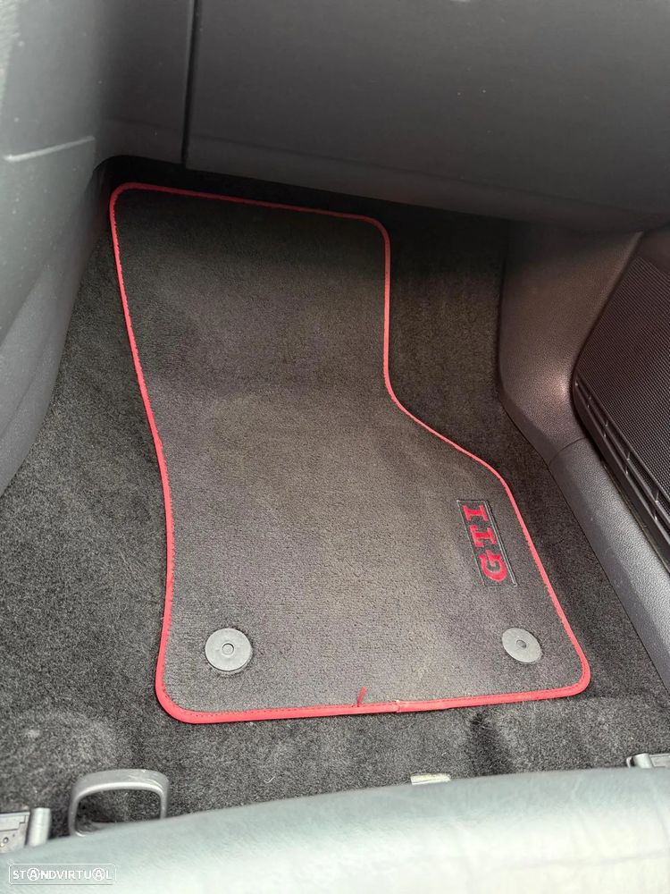 VW Golf 2.0 TSi GTi DSG Performance - 34