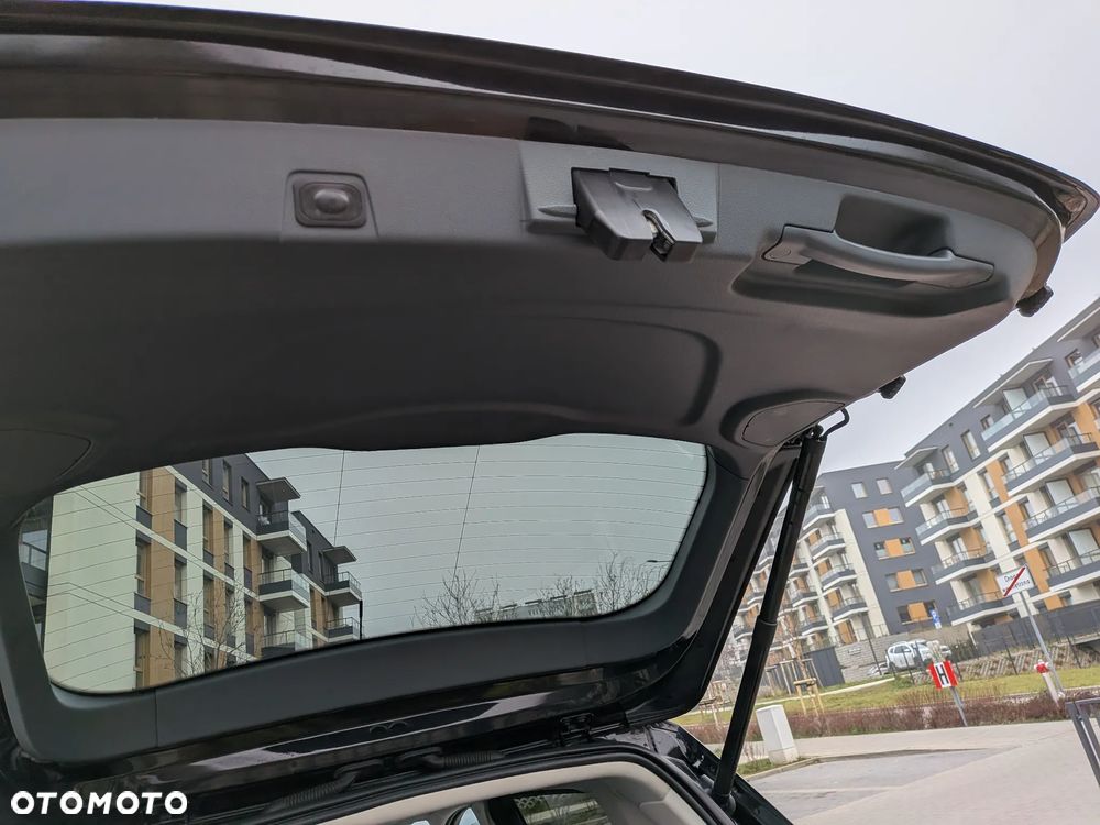 Ford Grand C-MAX 2.0 TDCi Titanium - 20