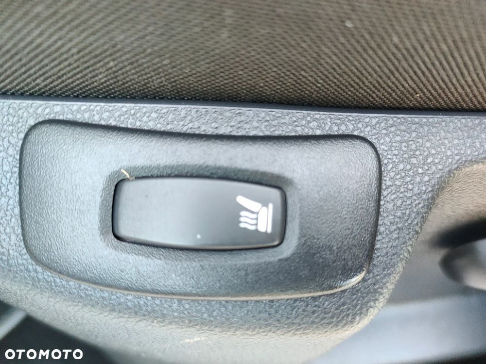 Renault Captur 1.5 dCi Intens EDC - 6