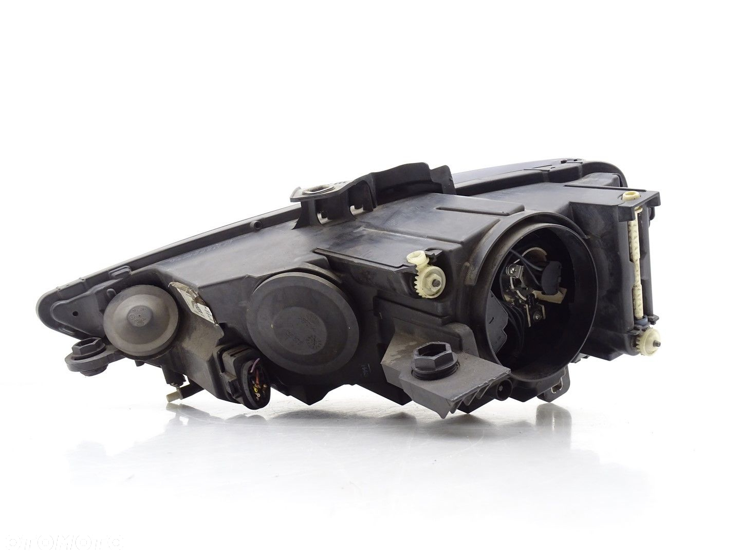 LAMPA PRAWA PRAWY PRZÓD PRZEDNA AUDI A3 8V HB / SB 8V0941004A - 5
