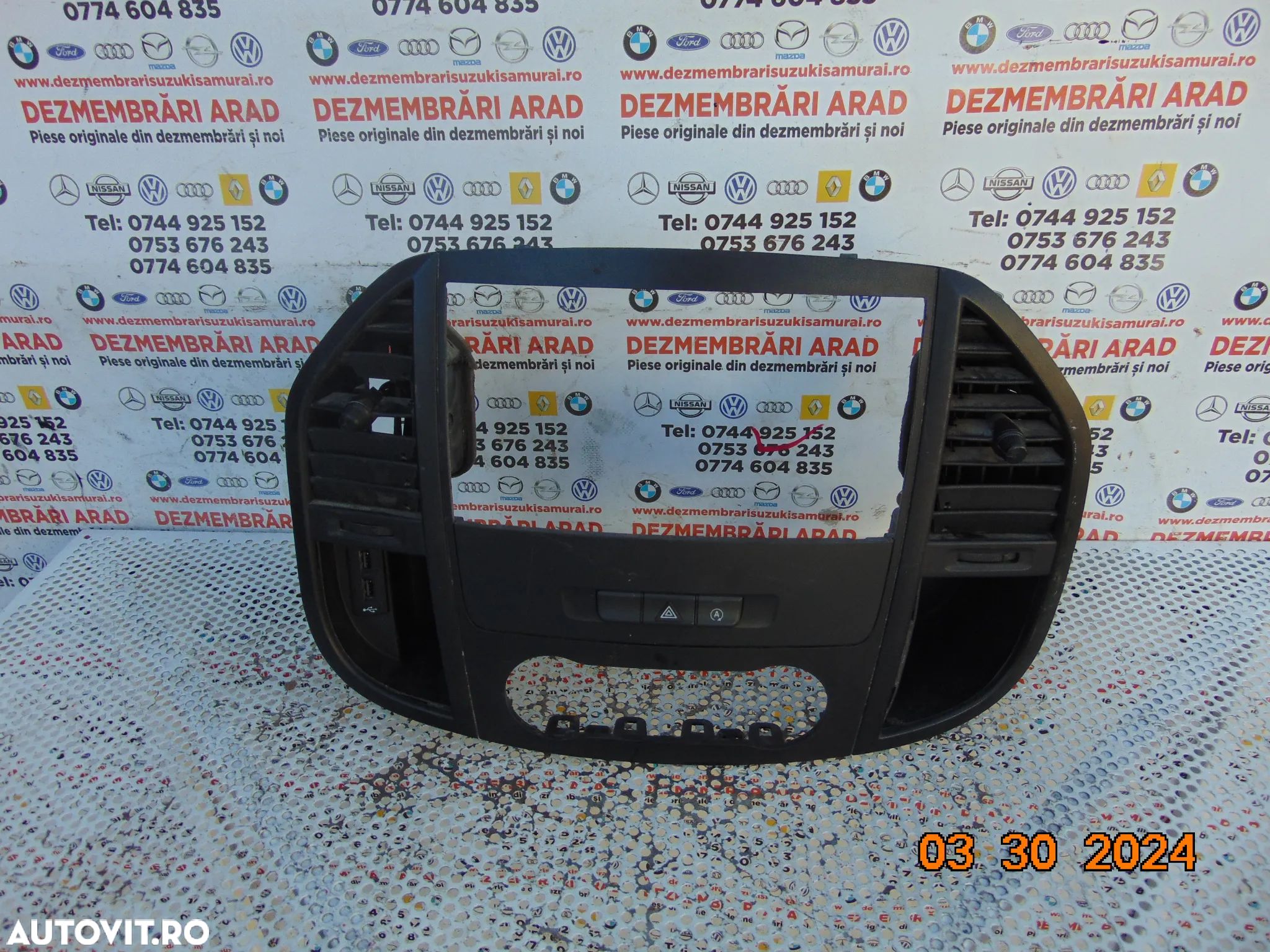 Grila navigatie Mercedes vito w447 v class viano grile aer caldura grila centrala - 1