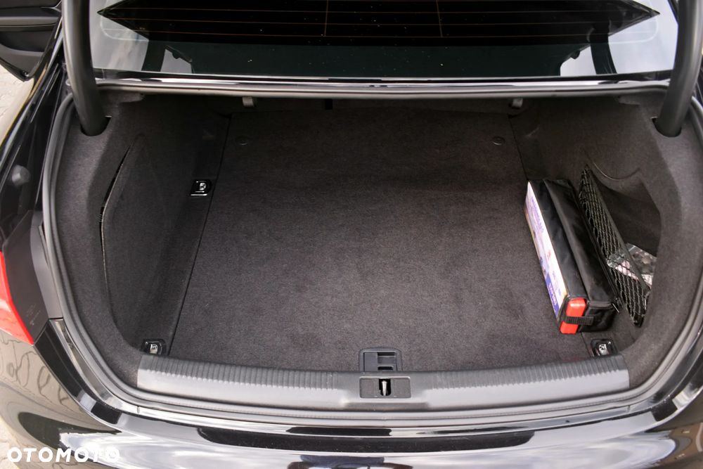Audi A4 Limousine 2.0 TFSI quattro S tronic S line Sportpaket - 31