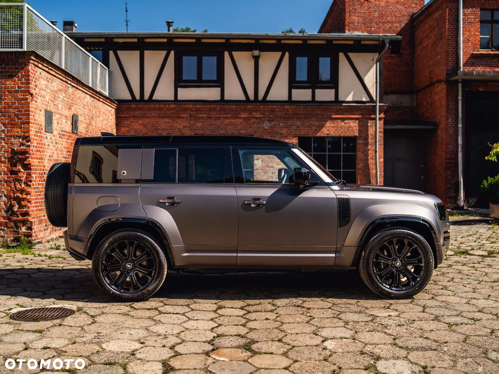 Land Rover Defender 110 P635 OCTA - 3