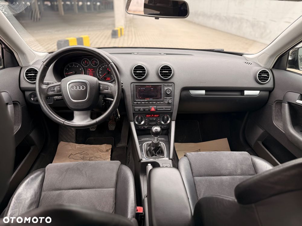 Audi A3 Sportback 2.0 TFSI quattro Ambiente - 14