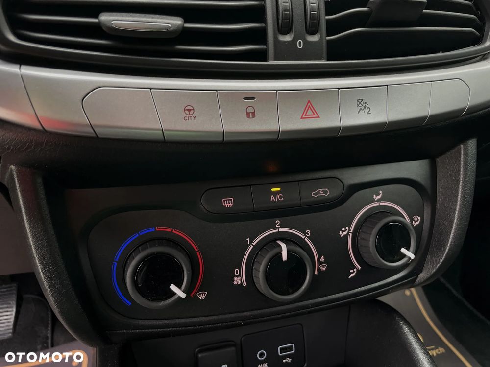 Fiat Tipo 1.4 16V More - 27
