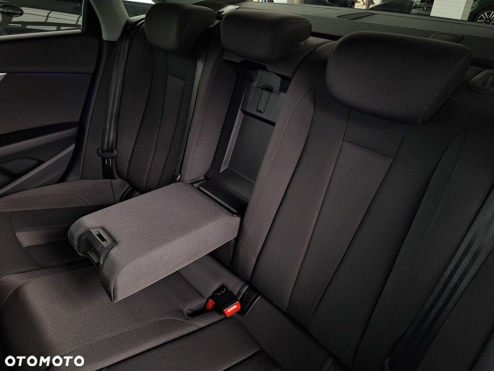 Audi A4 Limousine 2022