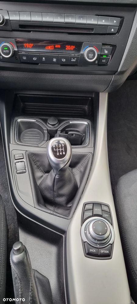 BMW Seria 1 116i - 21