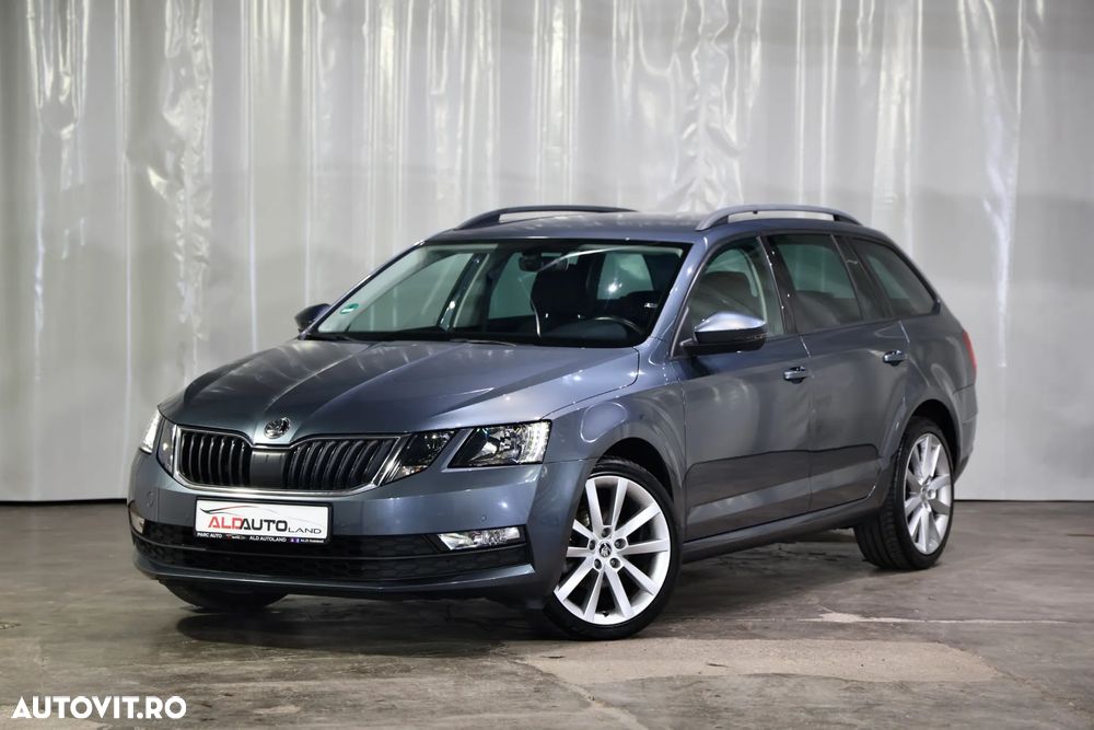 Skoda Octavia 1.6 TDI DSG Ambition - 2